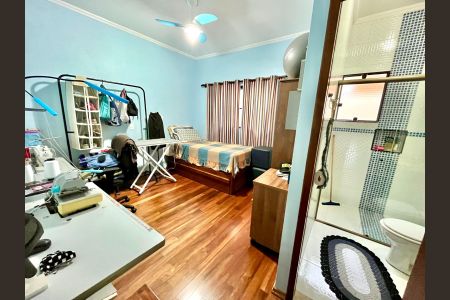 Casa à venda com 182m², 3 quartos e 4 vagasQuarto