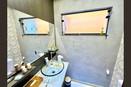 Banheiro de casa à venda com 3 quartos, 182m² em Vila Amabile Pezzolo, Santo André