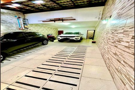 Casa à venda com 182m², 3 quartos e 4 vagasGaragem