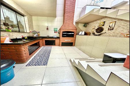 Casa à venda com 182m², 3 quartos e 4 vagasChurrasqueira