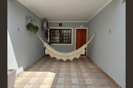 Casa à venda com 147m², 3 quartos e 2 vagas Casa à venda com 147m², 3 quartos e 2 vagasGaragem