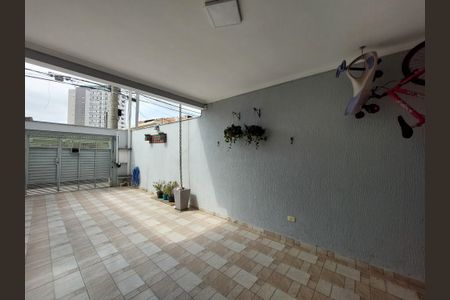 Casa à venda com 147m², 3 quartos e 2 vagas Casa à venda com 147m², 3 quartos e 2 vagasGaragem