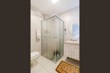 Apartamento à venda com 122m², 3 quartos e 1 vagaBanheiro da Suíte