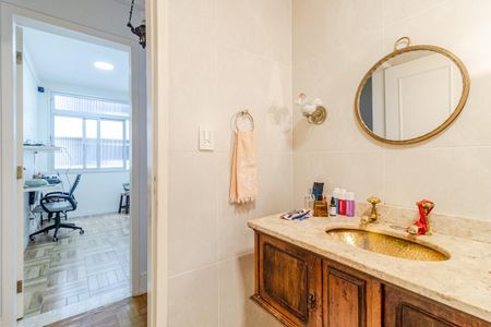 Apartamento à venda com 122m², 3 quartos e 1 vagaBanheiro Social