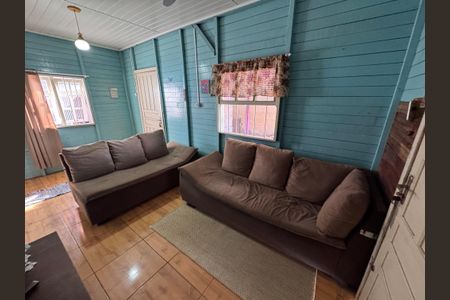 Casa para alugar com 45m², 1 quarto e 3 vagasSala