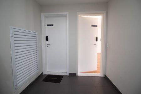 Apartamento para alugar com 75m², 2 quartos e 1 vaga Apartamento para alugar com 75m², 2 quartos e 1 vagaHall de entrada