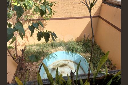 Casa à venda com 3 quartos, 270m² em Vila Friburgo, São Paulo