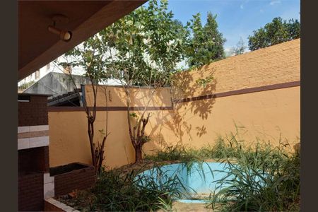 Casa à venda com 3 quartos, 270m² em Vila Friburgo, São Paulo