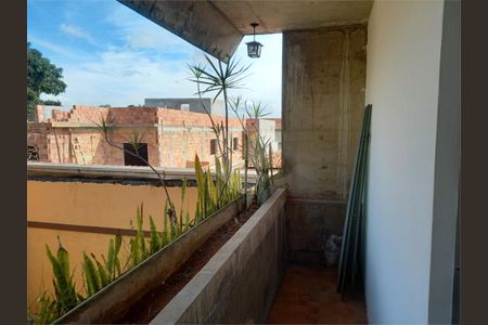 Casa à venda com 3 quartos, 270m² em Vila Friburgo, São Paulo