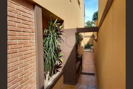 Casa à venda com 3 quartos, 270m² em Vila Friburgo, São Paulo