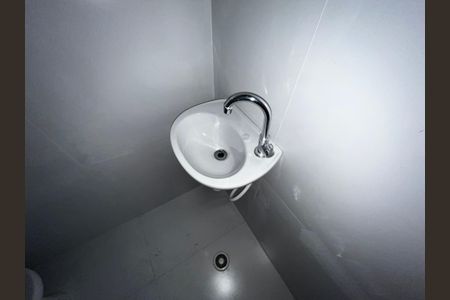 Banheiro de apartamento à venda com 1 quarto, 33m² em Santana, São Paulo