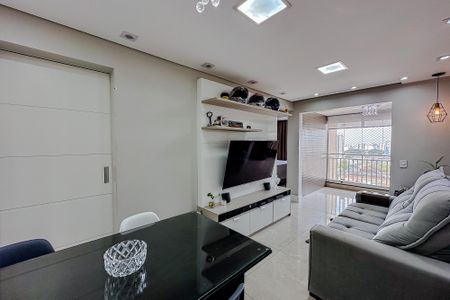Sala de apartamento à venda com 2 quartos, 52m² em Vila Bertioga, São Paulo