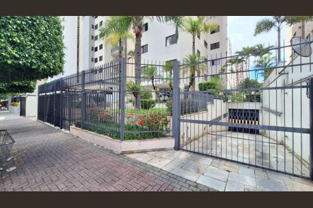 Apartamento para alugar com 140m², 3 quartos e 2 vagasFachada