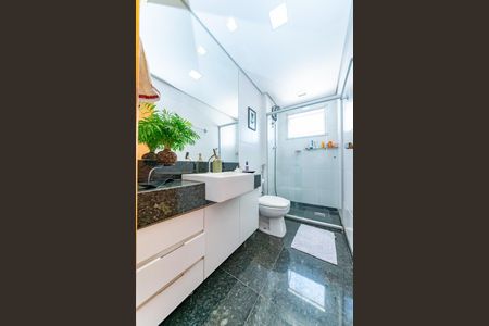 Apartamento à venda com 196m², 3 quartos e 3 vagasBanheiro Social 1