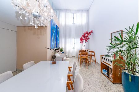 Sala 1 de apartamento à venda com 3 quartos, 196m² em Buritis, Belo Horizonte