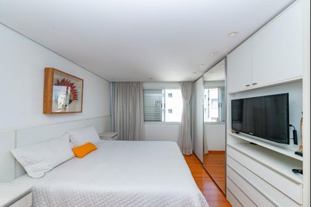 Apartamento à venda com 196m², 3 quartos e 3 vagasSuíte