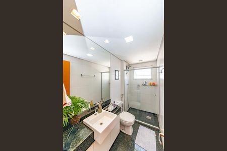 Apartamento à venda com 196m², 3 quartos e 3 vagasBanheiro Social 1