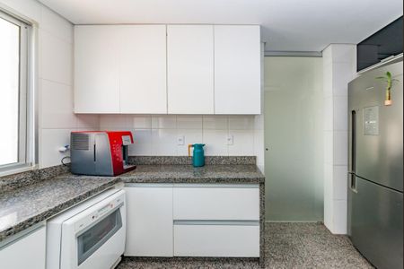 Apartamento à venda com 196m², 3 quartos e 3 vagasCozinha