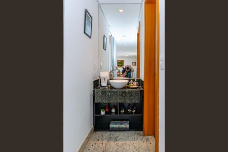 Apartamento à venda com 196m², 3 quartos e 3 vagasBanheiro Social 2