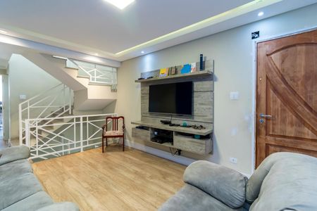 Casa à venda com 222m², 4 quartos e 2 vagas Casa à venda com 222m², 4 quartos e 2 vagasSala