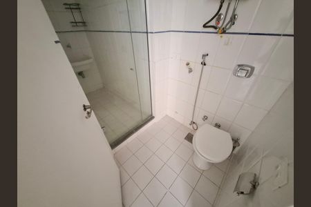 Apartamento à venda com 72m², 2 quartos e 1 vagaBanheiro da suíte