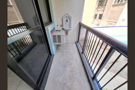 Apartamento à venda com 72m², 2 quartos e 1 vagaVaranda