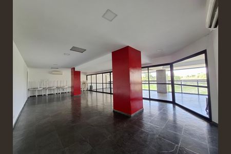 Apartamento à venda com 72m², 2 quartos e 1 vagaEntrada