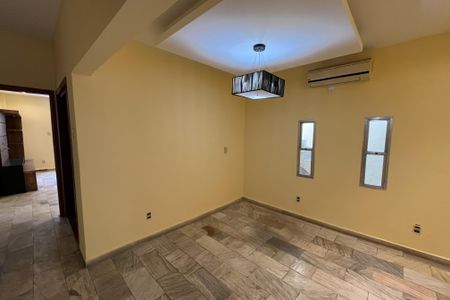 Apartamento para alugar com 150m², 3 quartos e 2 vagas Apartamento para alugar com 150m², 3 quartos e 2 vagasSala de Jantar