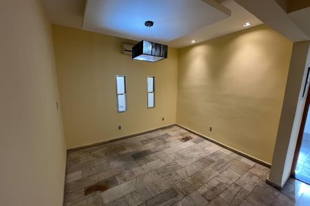 Apartamento para alugar com 150m², 3 quartos e 2 vagas Apartamento para alugar com 150m², 3 quartos e 2 vagasSala de Jantar