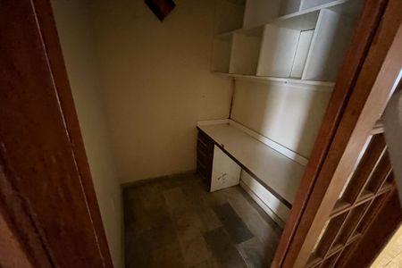 Apartamento para alugar com 150m², 3 quartos e 2 vagas Apartamento para alugar com 150m², 3 quartos e 2 vagasEscritorio