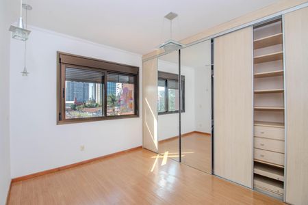 Apartamento à venda com 113m², 4 quartos e 2 vagas Apartamento à venda com 113m², 4 quartos e 2 vagasSuíte