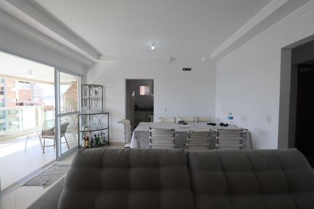 Apartamento para alugar com 120m², 3 quartos e 2 vagasSala