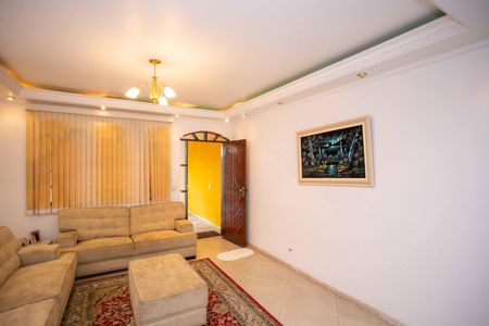 Sala de TV de casa para alugar com 5 quartos, 250m² em Jardim Clelia, Diadema