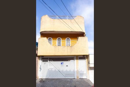 Casa à venda com 250m², 5 quartos e 2 vagasFachada