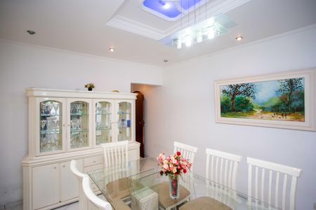 Casa à venda com 250m², 5 quartos e 2 vagasSala de Jantar