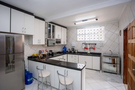 Casa à venda com 250m², 5 quartos e 2 vagasCozinha