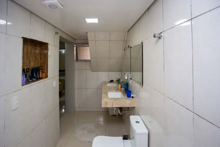 Casa à venda com 250m², 5 quartos e 2 vagasBanheiro da Suíte Casa 2