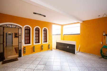 Casa à venda com 250m², 5 quartos e 2 vagasGaragem