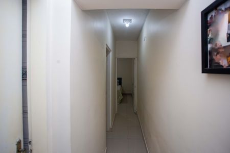 Casa à venda com 250m², 5 quartos e 2 vagasCorredor