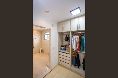 Casa à venda com 250m², 5 quartos e 2 vagasCloset da suíte 1