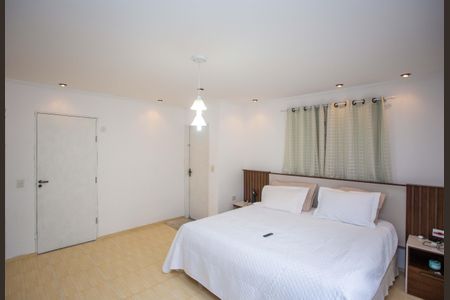 Casa à venda com 250m², 5 quartos e 2 vagasQuarto Suíte 1