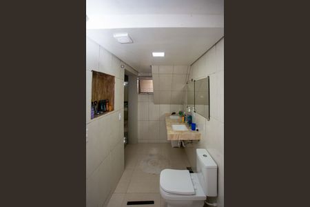 Casa à venda com 250m², 5 quartos e 2 vagasBanheiro da Suíte Casa 2