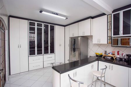 Casa à venda com 250m², 5 quartos e 2 vagasCozinha