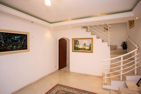 Casa à venda com 250m², 5 quartos e 2 vagasSala de TV