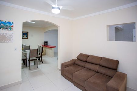 Casa à venda com 250m², 5 quartos e 2 vagasSala de TV Casa 2