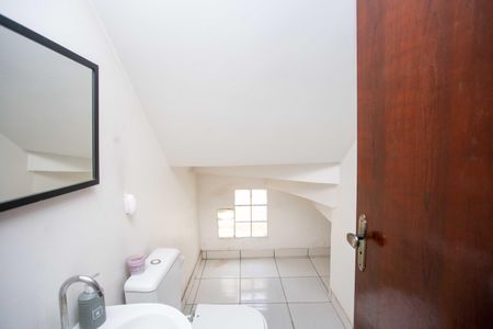 Casa à venda com 250m², 5 quartos e 2 vagasLavabo