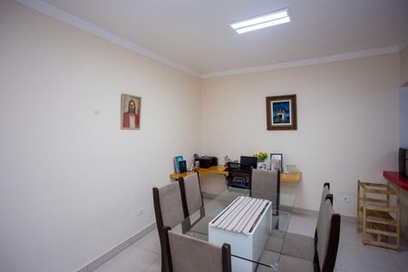 Casa à venda com 250m², 5 quartos e 2 vagasSala de Jantar Casa 2