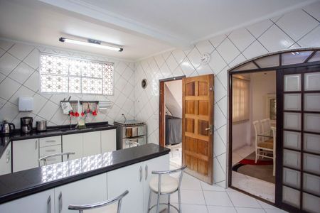 Casa à venda com 250m², 5 quartos e 2 vagasCozinha