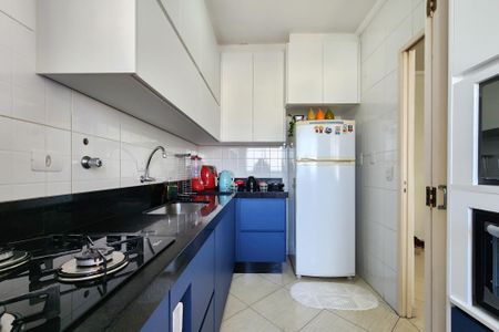 Apartamento à venda com 53m², 2 quartos e 1 vaga Apartamento à venda com 53m², 2 quartos e 1 vagaCozinha