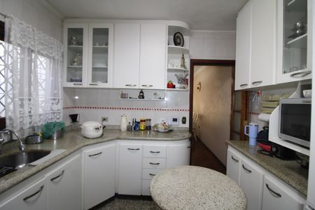 Casa à venda com 169m², 4 quartos e 3 vagasCozinha